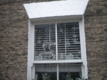 2021 Gwydir St festive window